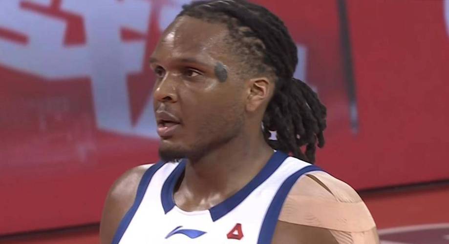 CBA疯狂24小时！北京广东广厦山东全被爆冷，巨人杀手再显神威