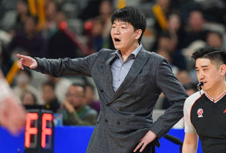 落后22分差点逆转!山东爆冷负鱼腩,全毁在一人之手,邱彪憋屈啊