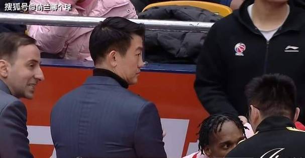 大冷门！巨人杀手重现江湖，主场爆冷掀翻领头羊，王博输得很无奈