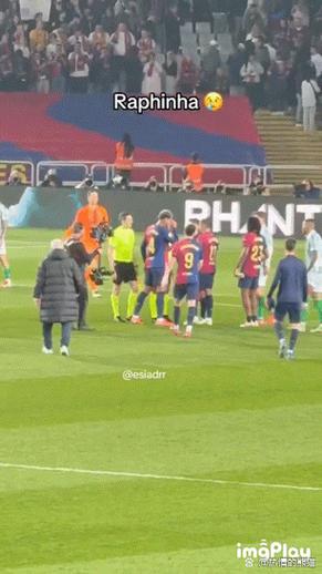 弗里克：很不满意拉菲尼亚受伤还没和特尔施特根聊过