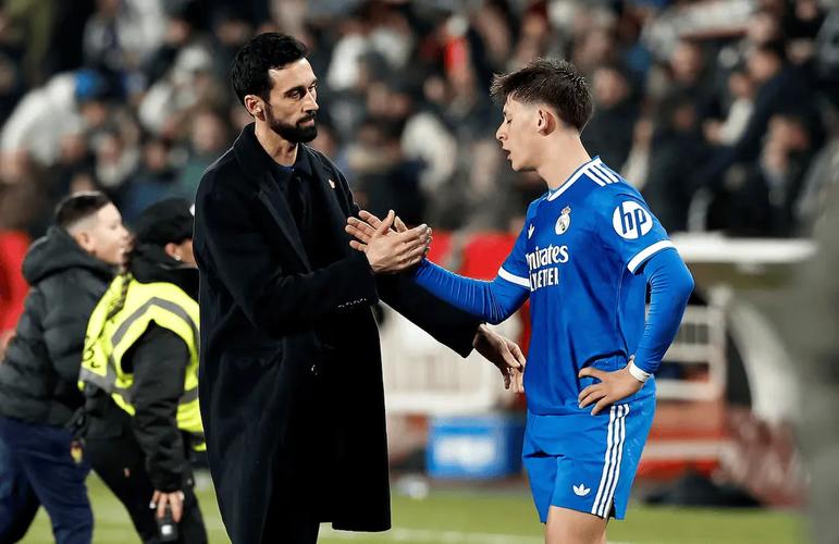 阿斯：皇马和阿韦洛亚都希望帮助霍安马丁内斯提升水平