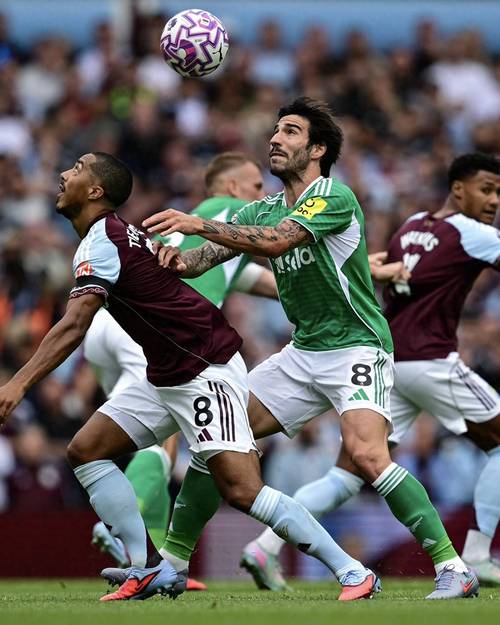 官方：曼城vs纽卡改为2月22日4点进行，森林vs利物浦22点开球