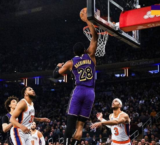 12分惨败尼克斯！湖人更衣室已经乱了谁注意到东詹赛后说的话