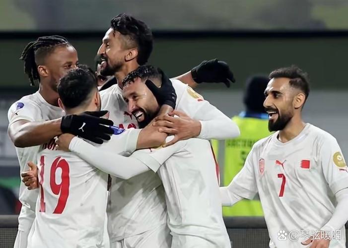 里皮率队打爆日本当时恒大国足+艾克森孔卡卡马乔瞧不上国脚