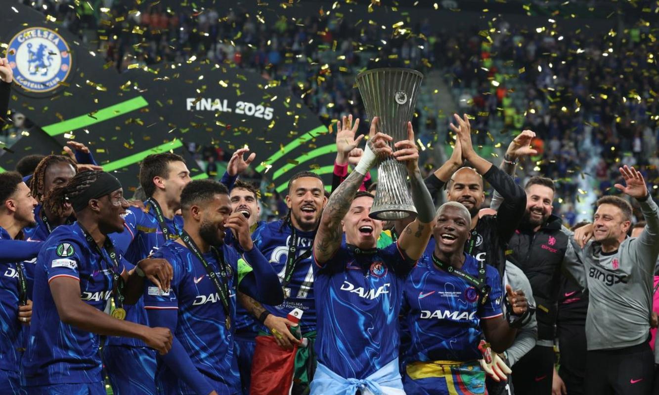 切尔西旧将:罗塞尼尔中场时大幅度调整可能会影响更衣室稳定