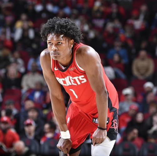 6场只投1记三分！火箭队主控正式转型突破+传球为主，不再浪投