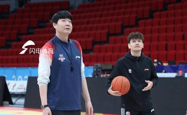 央视不播!今晚735,山东客战鱼腩,高诗岩PK林庭谦,邱彪冲连胜