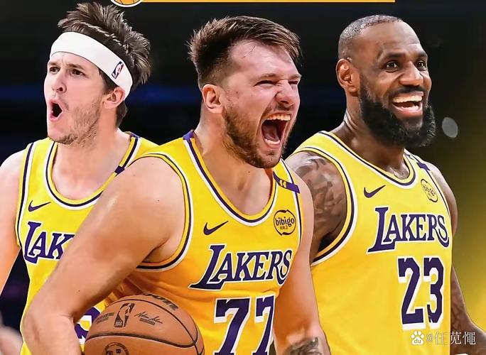 湖人这群配角太鸡肋!2首发瞎攻,替补攻守无法兼得,稳定太差了