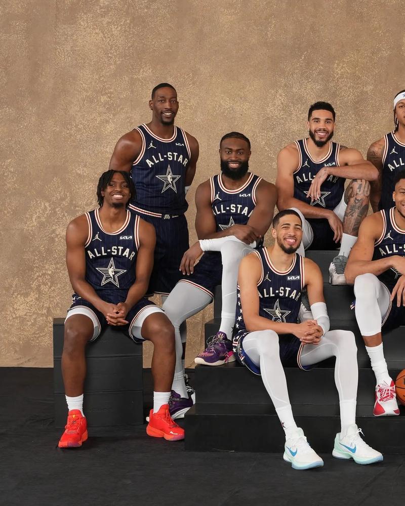 来了!西部12人全明星阵容出炉:谁最水数据从不说谎!