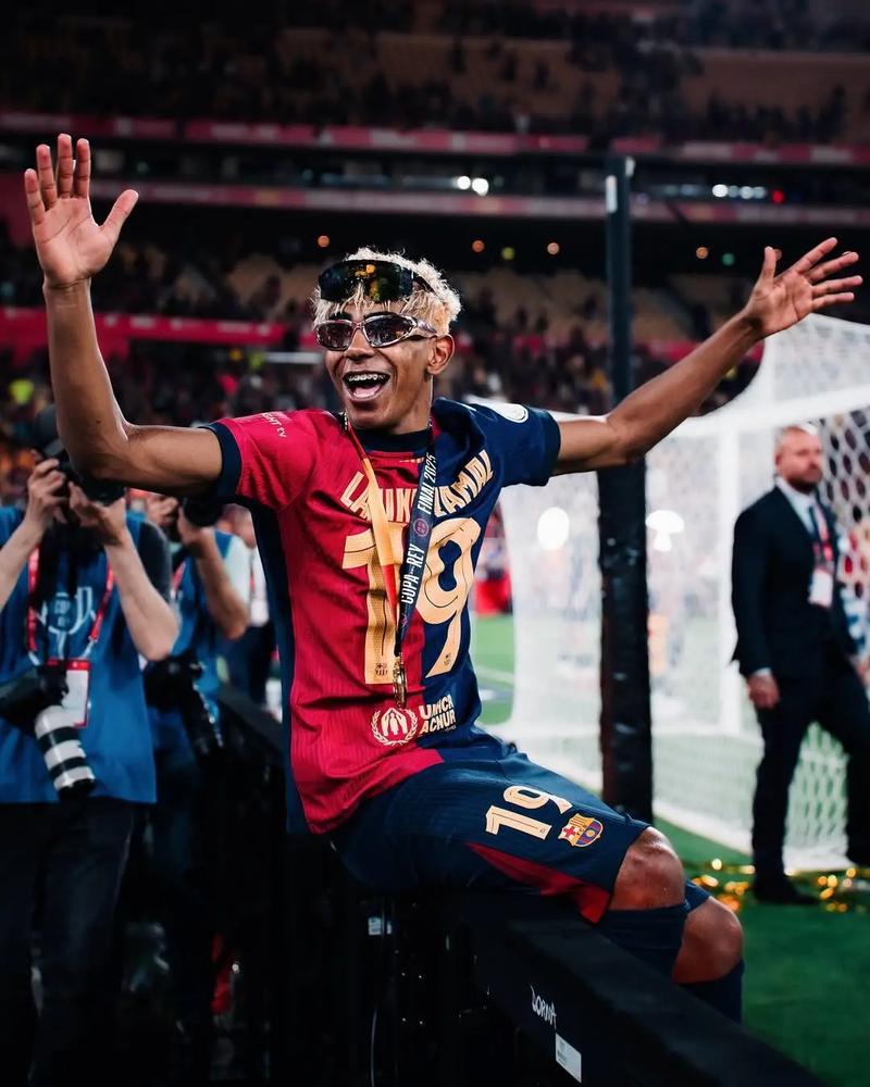 世体:亚马尔已迎来本赛季的巅峰,现在只需再提升终结能力