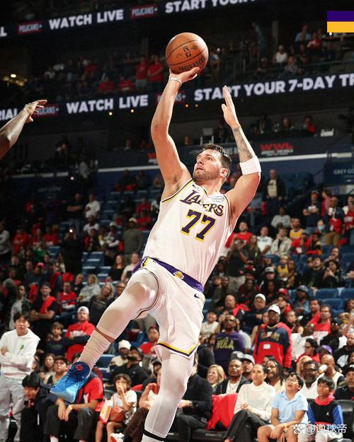 湖人本赛季面对胜率5成球队战绩9胜11负！东契奇近7客场35分10板