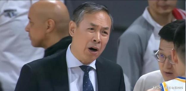 北京不敌青岛揪出3大脓包：一人8中1，一人2罚不中，一人迷之换人