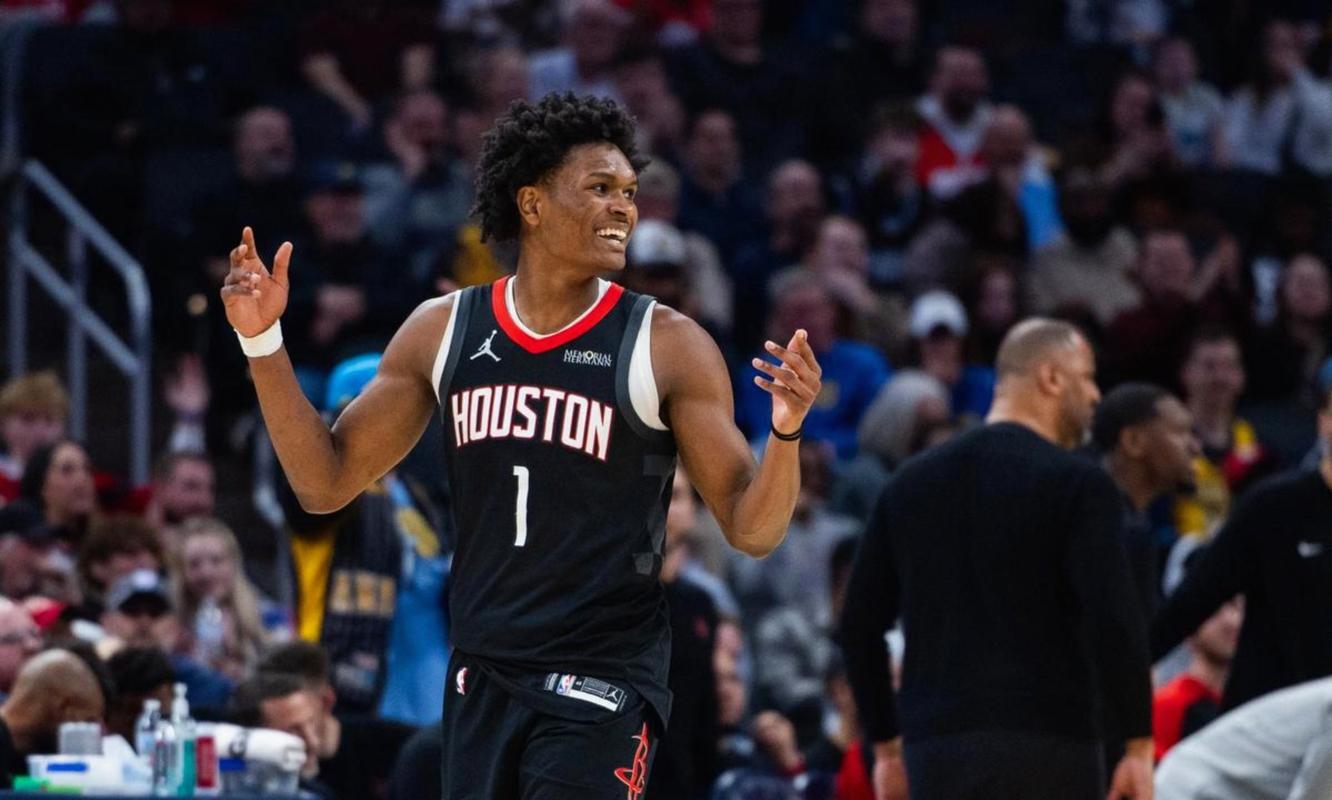 火箭球迷还是太耐心了，阿门的进步幅度其实并没有那么快