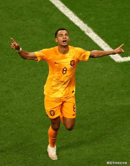 德天空：曼联过去几小时曾尝试截胡杰里米雅凯，但没能成功