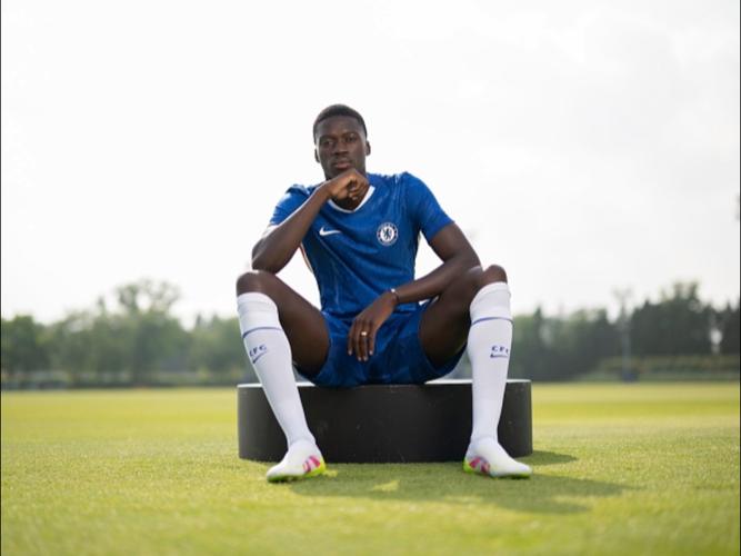 天空体育:马马杜萨尔将在周一回归切尔西