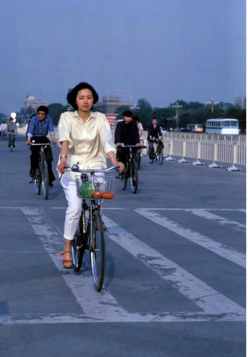 一张三十年前的老照片引起的无限感慨点评96届新秀上