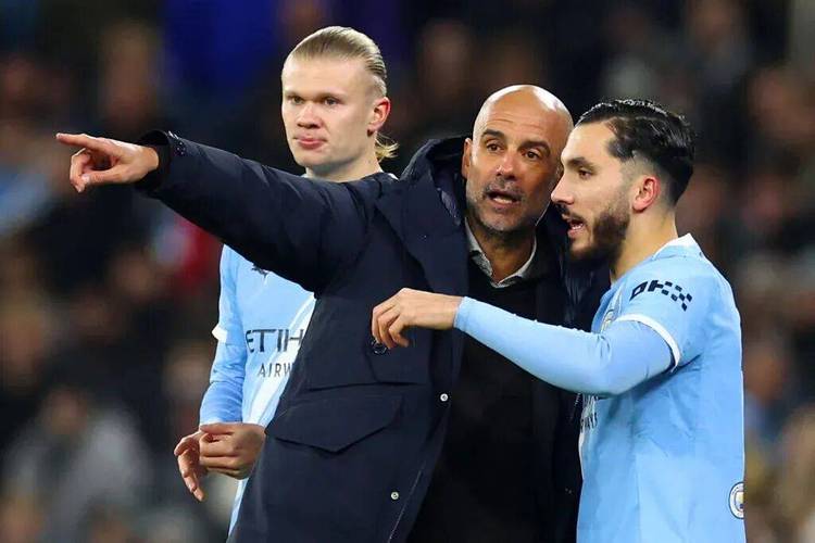 0球0助攻仍获称赞！曼联23岁妖刀蜕变他已坐稳球队主力