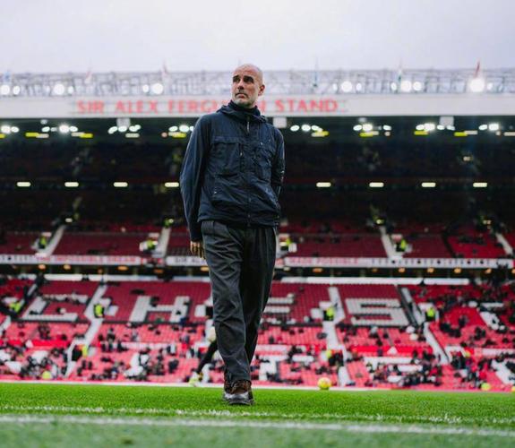 热刺神锋双响+神仙球，22终结曼城115场全胜纪录，瓜帅炮轰裁判