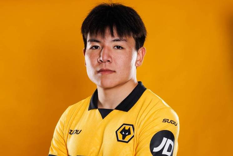 1夜4大转会确定！徐彬离开狼队加盟英甲马竞获强援罗马拜仁合作