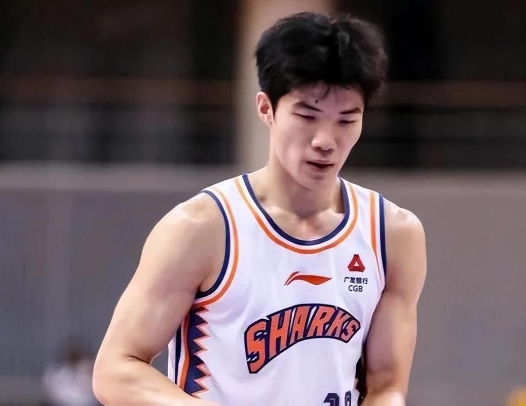 34分大胜58分惨案！一夜创6大纪录，青岛反超北京，广东无缘前二