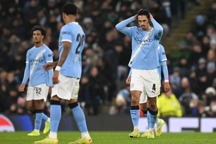 詹俊：罗德里不在状态，但瓜帅的换人调整太慢了