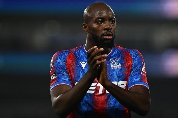 跟队记者：米兰将派医生前往伦敦检查马特塔的膝盖