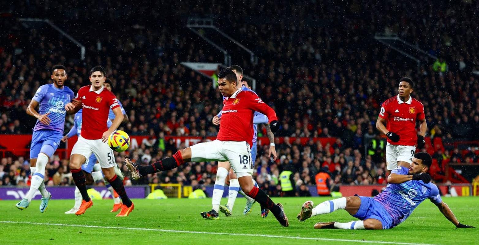 英超最新积分战报：曼联奇迹绝杀，维拉爆冷，曼城22热刺