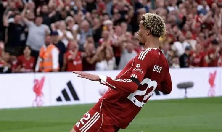 利物浦这一签赚翻！9500万欧巨星一战封神，年仅23岁可比肩托雷斯