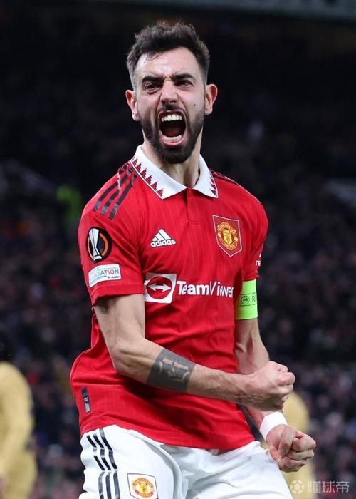 B费本赛季联赛11次助攻继续领跑，五大联赛仅次于奥利塞