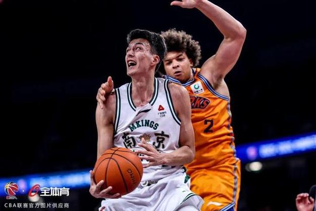 战报阿卜杜赛麦提生涯新高南京天之蓝客场不敌上海久事