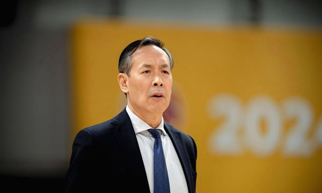 新疆男篮酿58分惨案，许利民被喊下课，广东男篮队史首负宁波