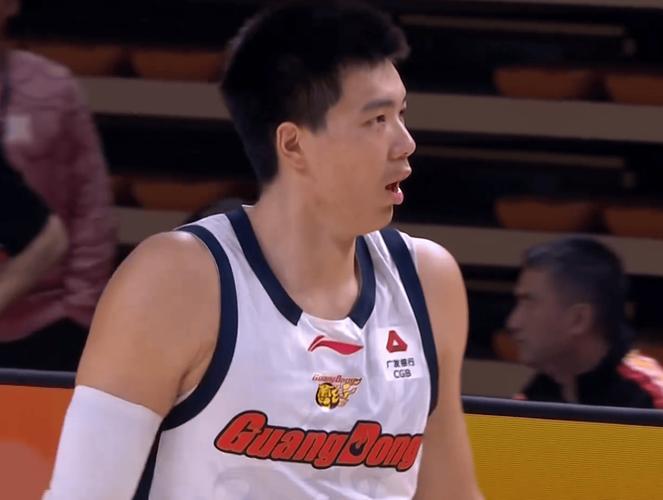 广东8194宁波！球员评分：2人满分，3人良好，4人不合格