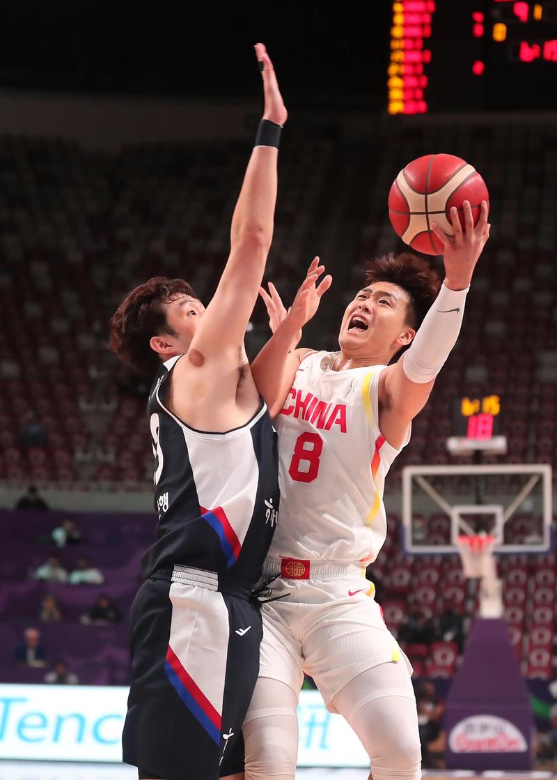 创造队史！青岛男篮2分险胜北京赵睿10+11陈盈骏8中1段昂君26分