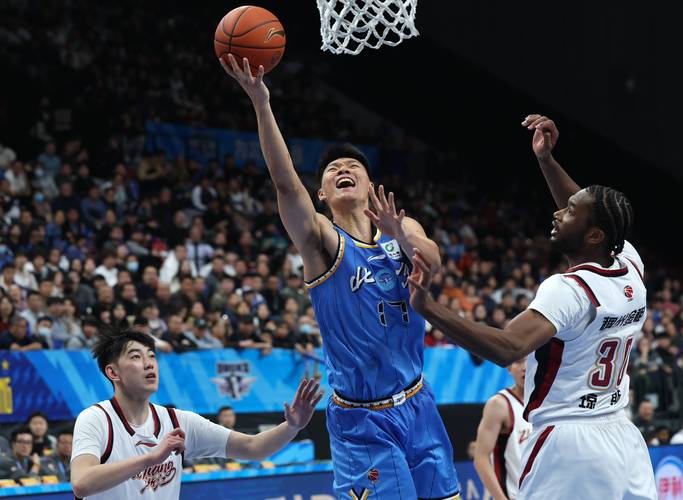 CBA北汽男篮主场输给青岛，杰曼、陈盈骏都需反思
