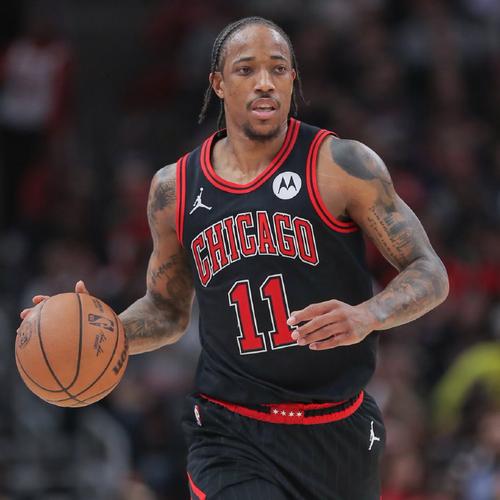 Siegel：国王曾与快船&开拓者讨论交易德罗赞但均未成行