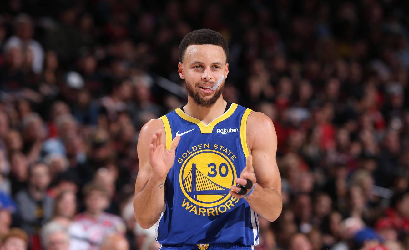 勇士官宣：赛斯库里坐骨神经损伤恢复顺利预计两周后复查