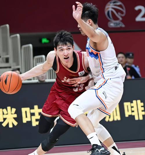 CBA战报：上海11480狂胜同曦取CBA3连胜，偰李永炜26+1+1