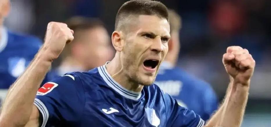 仅次于莱万、皮萨罗，克拉马里奇成为德甲历史第三外籍射手