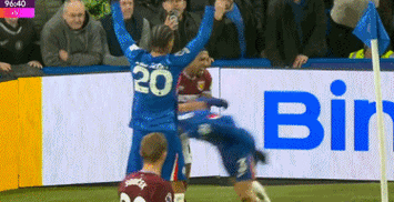 让二追三+锁喉+扇耳光这场比赛戏剧冲突拉满！