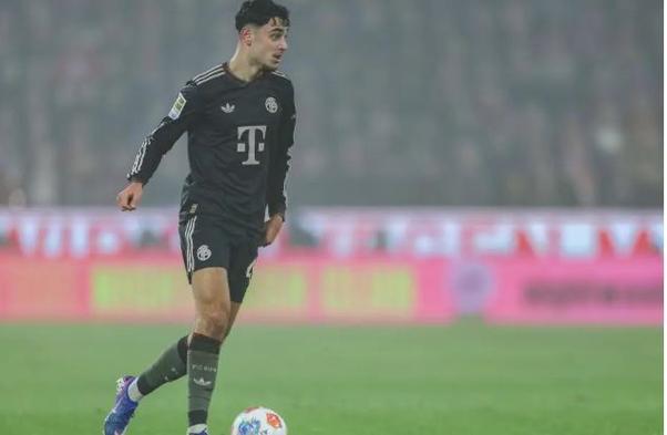 官方：拜仁17岁中场格特利歇尔加盟德乙波鸿