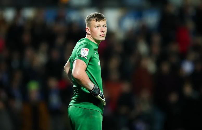 官方：桑德兰签下马尔默门将埃尔堡，双方签约至2030年