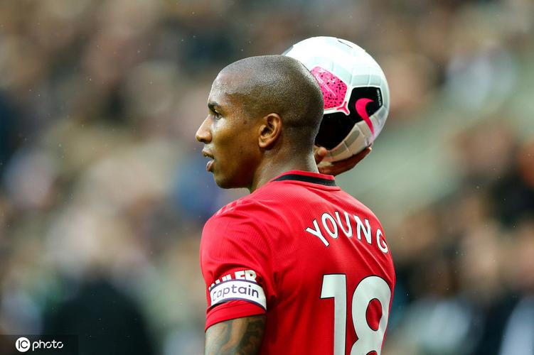 米奇：文班愿意为了赢球倾其所有外界对他的期待已经近乎苛刻