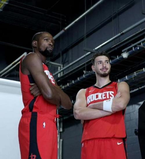 火箭战胜独行侠申京和杜兰特进攻效率都低下火箭靠什么赢球