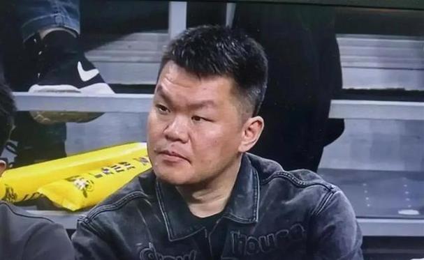 截胡广东队！NBA冠军中锋被曝签约北京男篮，朱芳雨补强计划落空