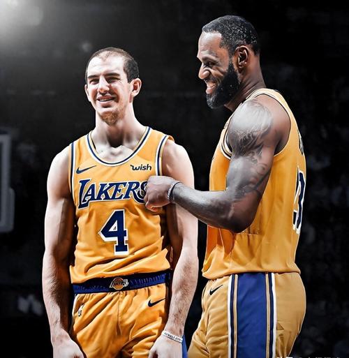 炸裂大交易！三方5人+2选秀权：湖人美梦破裂！