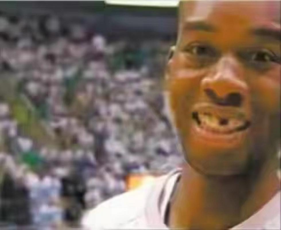 二轮秀出身，为火箭拼掉7颗牙齿，外号“神鸟”兰德里后来去哪了