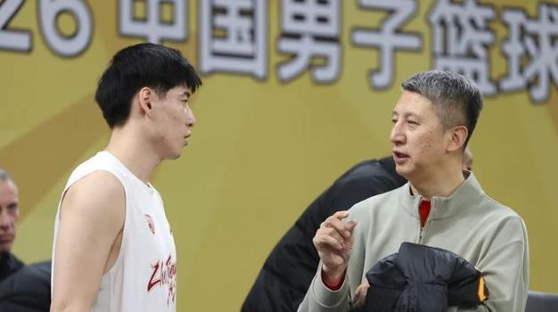 薪国手全场10中0仅2分，球迷：别霍霍国家队了