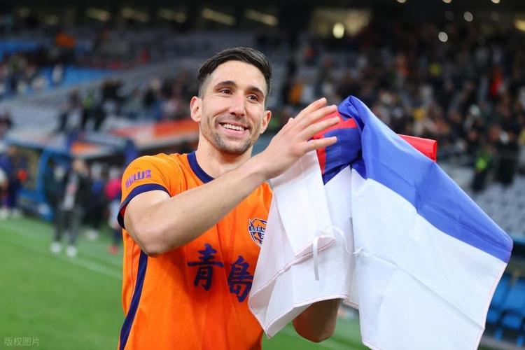 中超头号降级热门浮现！罚款罚分雪上加霜，冬窗几乎“只出不进”