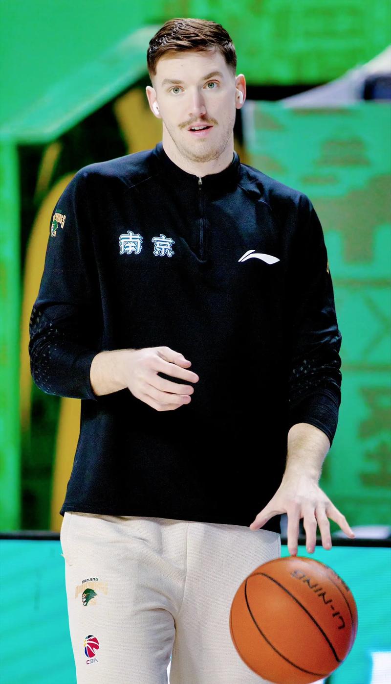 CBA最新消息！杨鸣或重返辽宁，南京同曦两人被禁赛