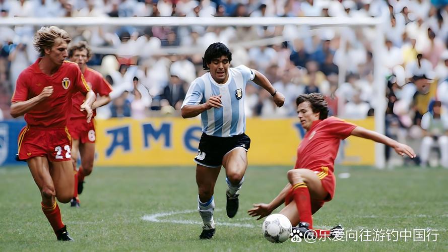 亚马尔父亲盛赞儿子：看你这么踢球，我开心到不行